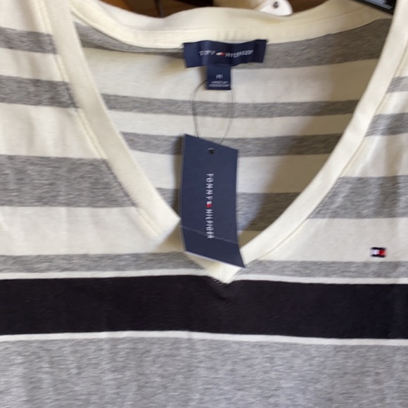 Tommy Hilfiger Tee - Picture 6 of 11